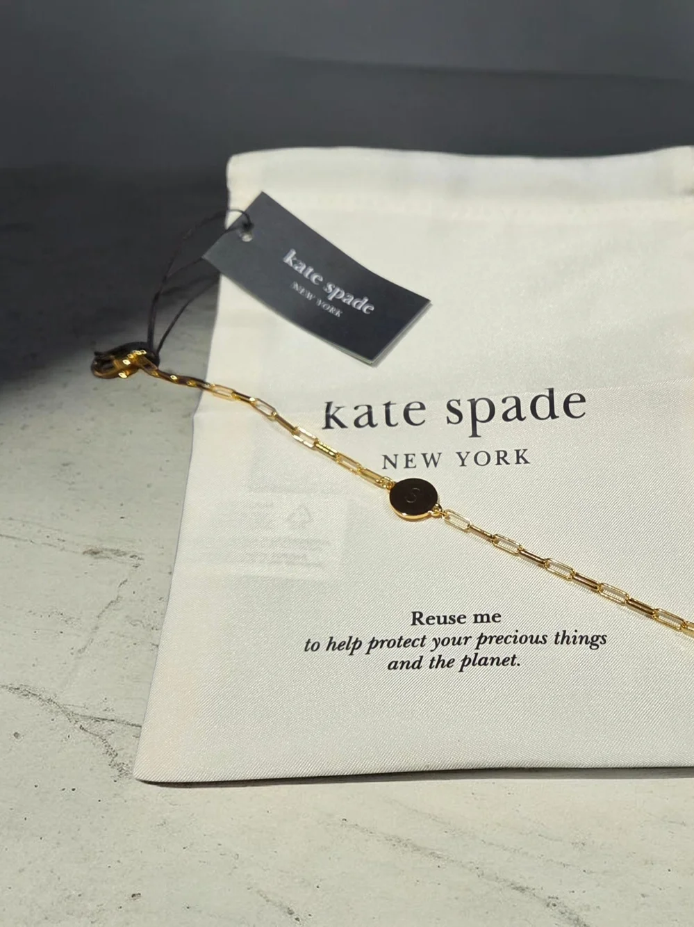 kate spade gold chain bracelet with logo S charm With Dustbag - Picture 1 of 5